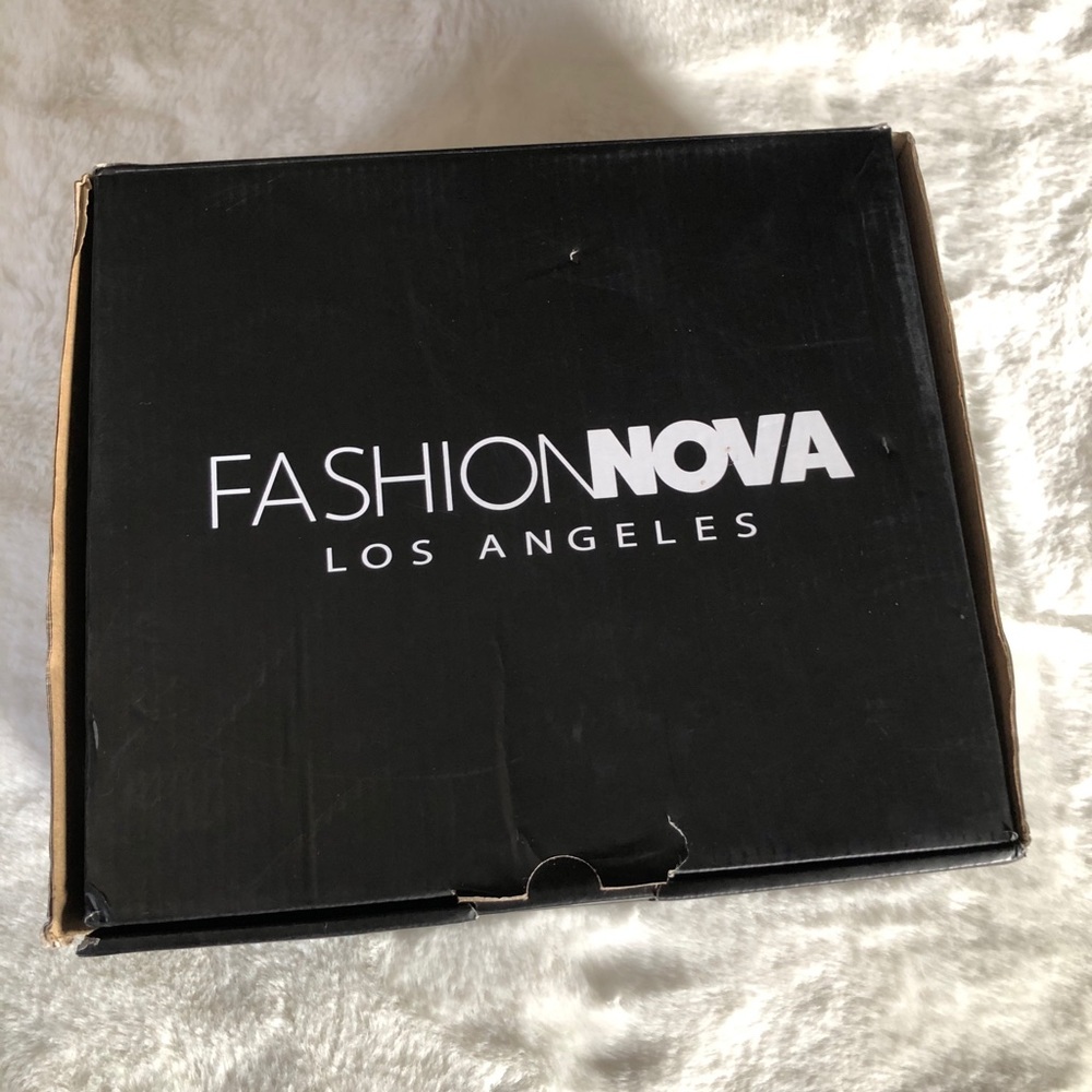 🔥NWT FASHION NOVA Chocolate Snake stiletto Heel - Picture 13 of 13